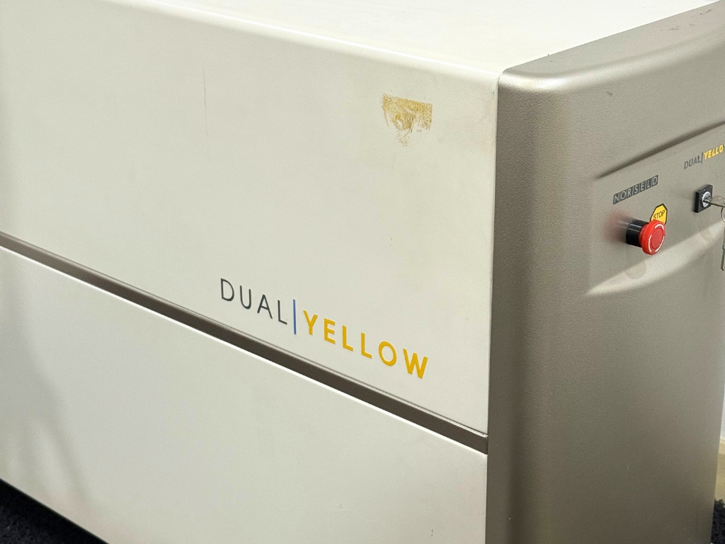 dual yellow laser at dr ko skin specialist